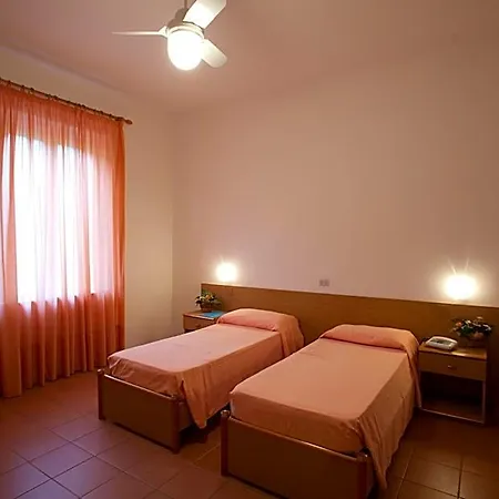 Moderno Hotel 3*